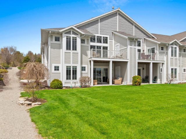 Condo for sale in Ashwaubenon, Wisconsin