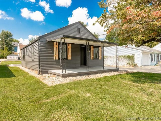 House for sale in New Albany, Indiana