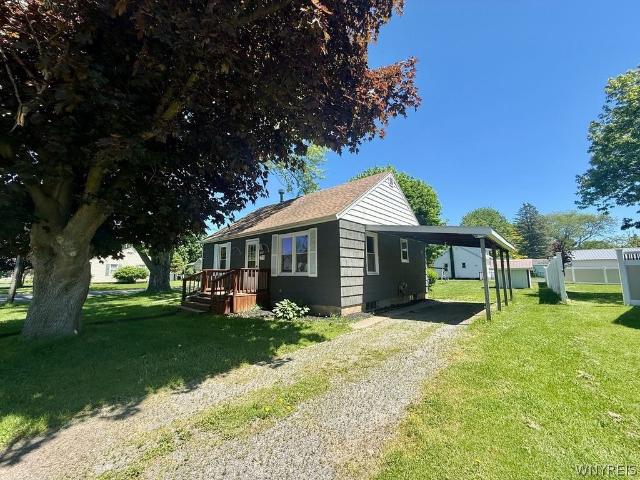 House for sale in Niagara, New York