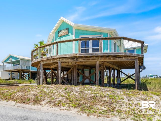 House for sale in Gulf Shores, Alabama
