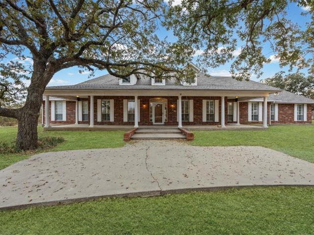 House for sale in Lipan, Texas