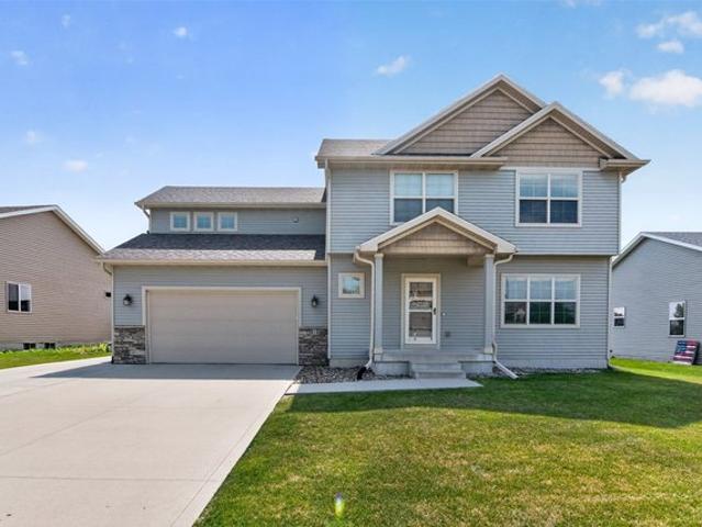 House for sale in Altoona, Iowa