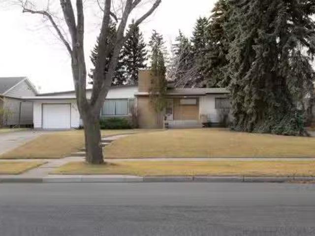 House for sale in Lethbridge, Alberta