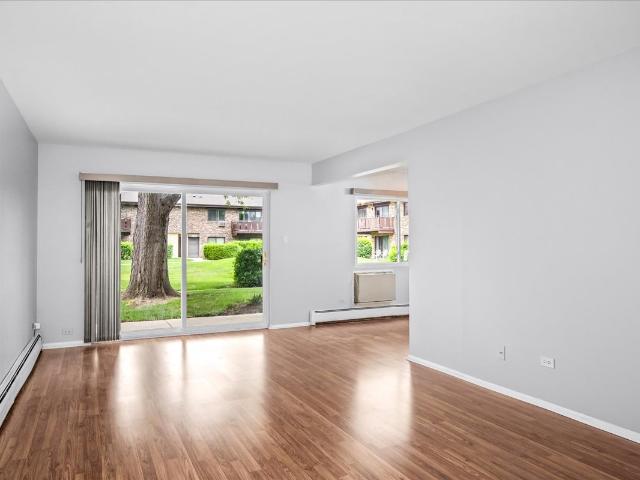 Condo for sale in Arlington Heights