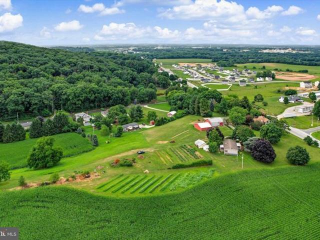 House for sale in New Oxford, Pennsylvania
