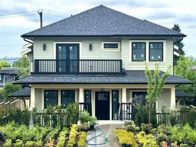 House for sale in North Vancouver, British Columbia