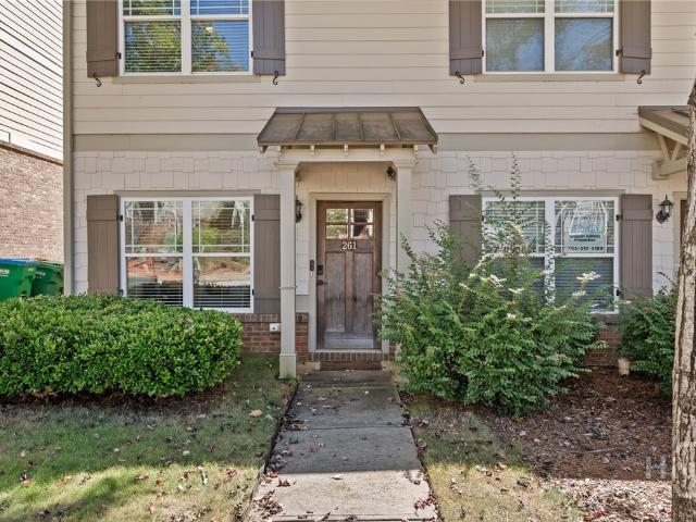 Townhouse for sale in Whitehall, Athens