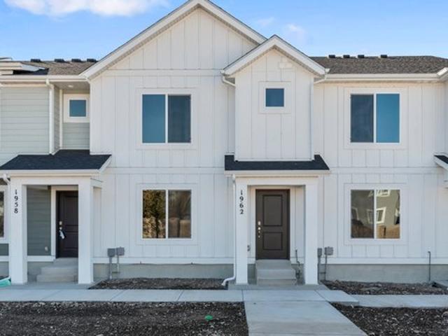 Townhouse for sale in Tooele, Utah