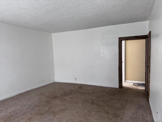 House for sale in Leesburg, Highland County