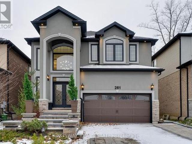 House for sale in Ancaster, Ontario