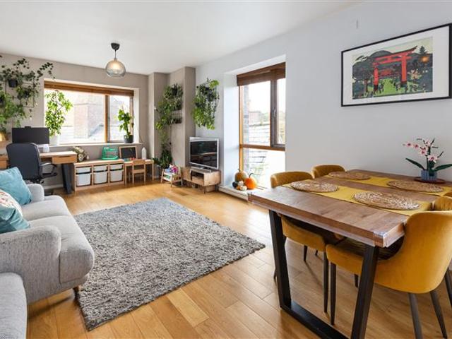 Apartment for sale in Bluebell, North Tipperary