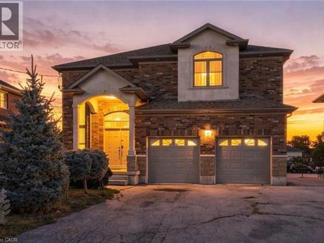 House for sale in Ancaster, Ontario
