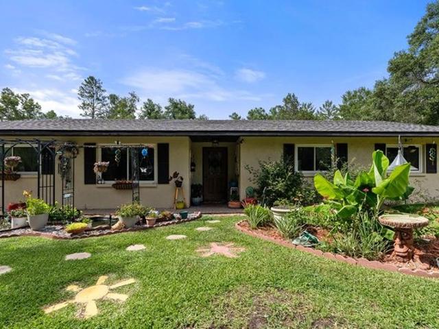 House for sale in Bronson, Florida