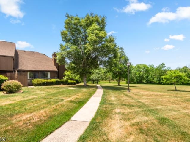 Townhouse for sale in Kendall Park, New Jersey