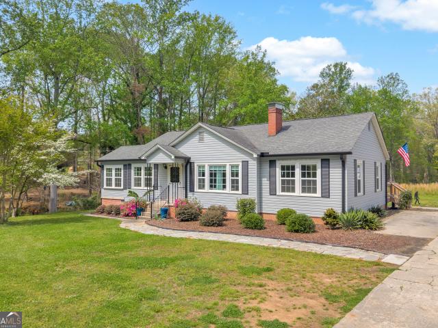 House for sale in Toccoa, Georgia