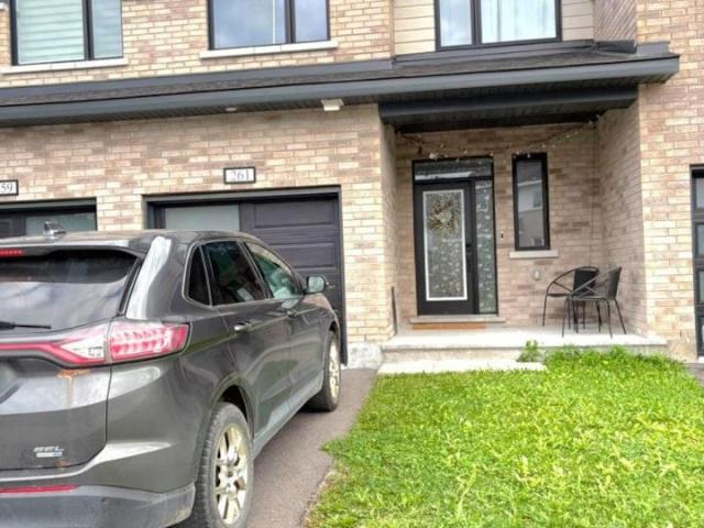 Townhouse for rent in Mulhurst Bay, Ontario
