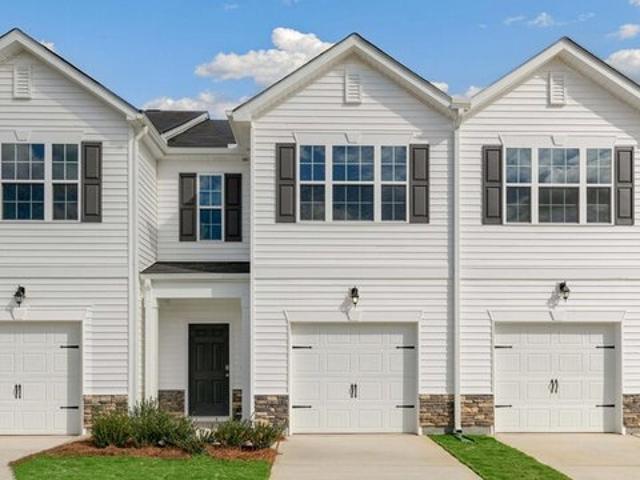 Townhouse for sale in Sanford, North Carolina