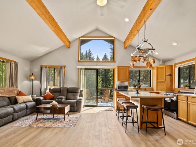 House for sale in Ronald