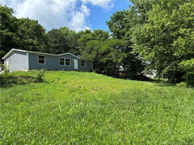 House for sale in Catherine, Indiana