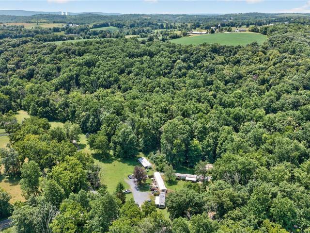 House for sale in Mount Bethel, Pennsylvania
