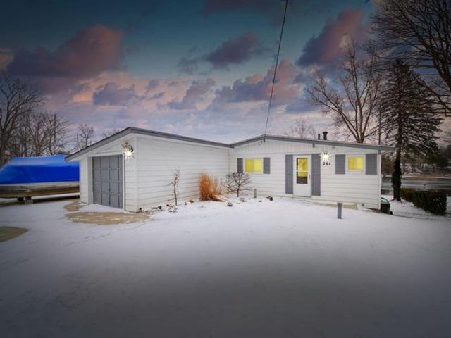 House for sale in Brooklyn, Michigan