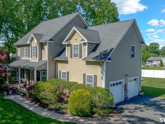 House for sale in North Haven, Connecticut