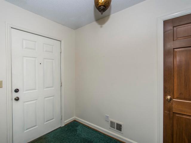 House for sale in Coldstream, Columbia