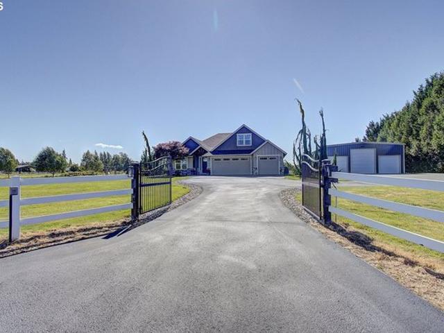 House for sale in Ridgefield, Washington