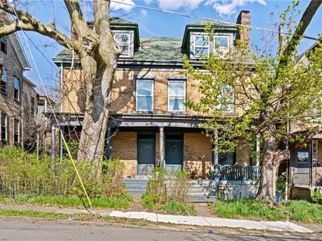 House for sale in Pittsburg, Pennsylvania
