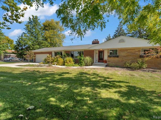 House for sale in Woodhaven, Wayne County