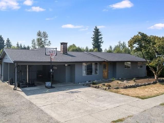 House for sale in Enumclaw, Washington