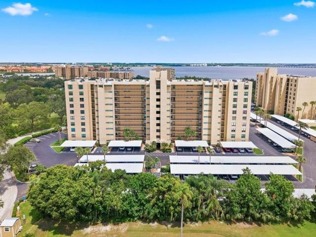 Condo for sale in Clearwater, Florida