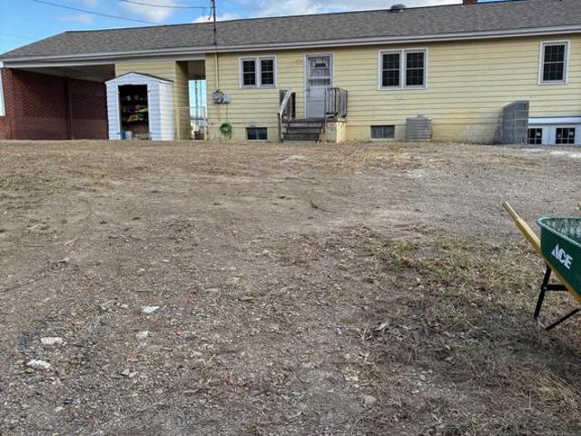 House for sale in Petersburg, West Virginia