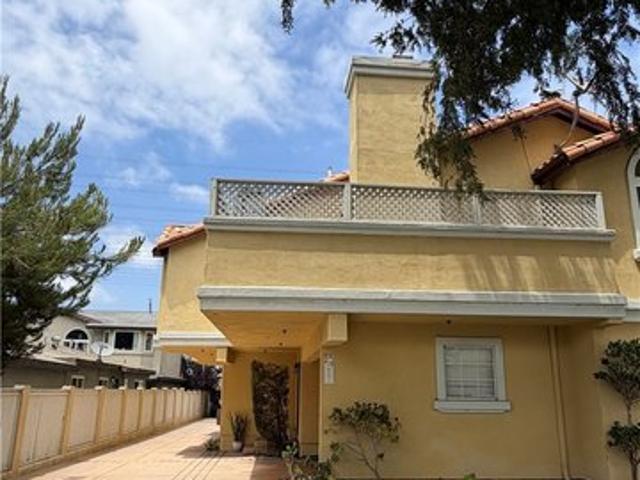 Townhouse for sale in Redondo Beach, California