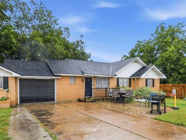 House for sale in Brownwood, Texas