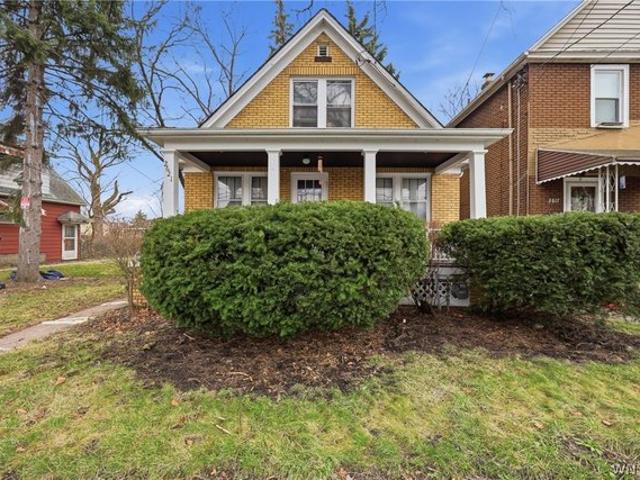 House for sale in Niagara, New York