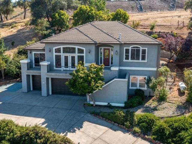 House for sale in Rescue, California