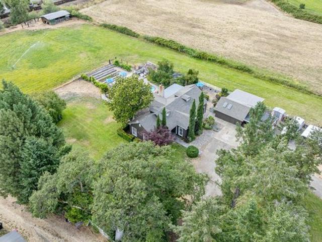 House for sale in Oregonia