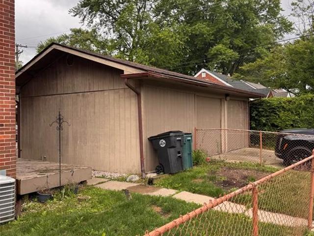 House for sale in Oak Park, Michigan