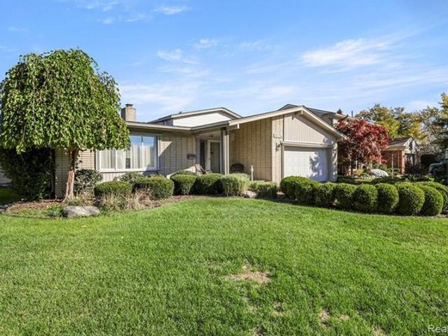 House for sale in Dearborn Meadows, Dearborn Heights