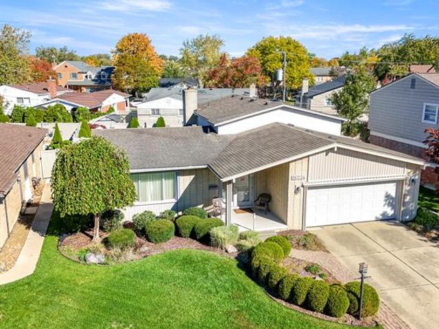 House for sale in Dearborn Meadows, Dearborn Heights