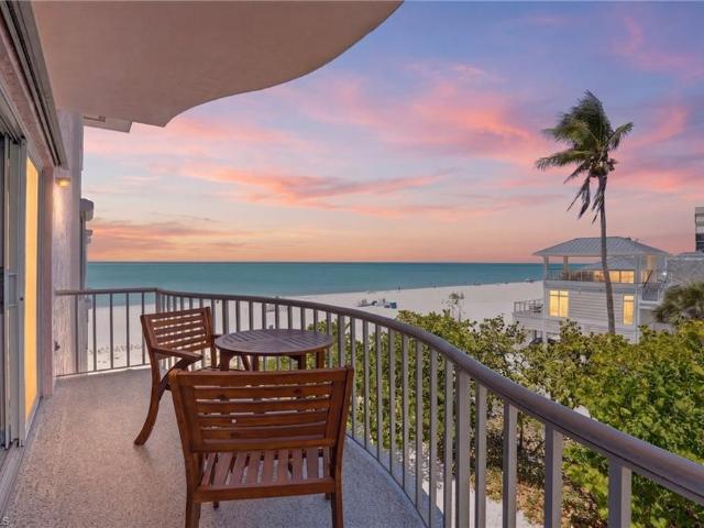 Condo for sale in Bonita Springs, Florida