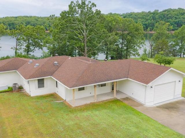 House for sale in Barry, Missouri