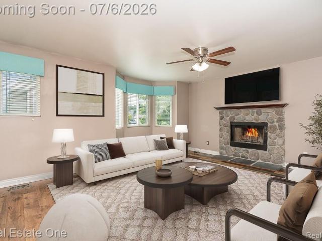 House for sale in Waterford, Michigan