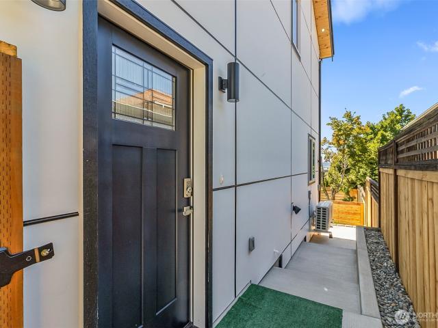 Condo for sale in Everett, Washington