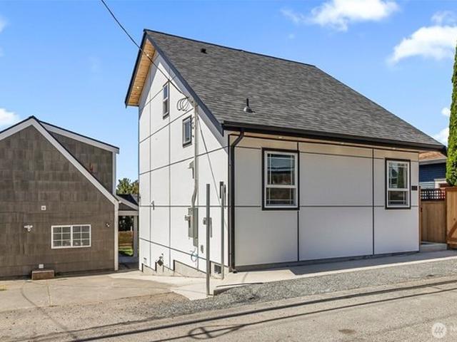 Condo for sale in Everett, Washington
