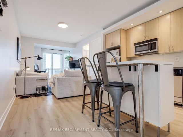 Condo for sale in Toronto, Golden Horseshoe