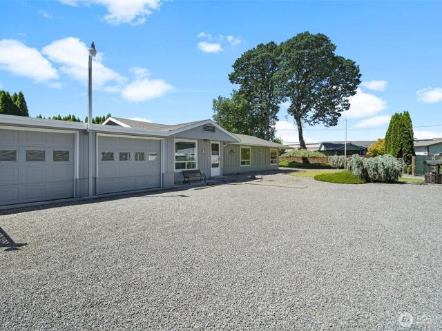 House for sale in Centralia, Washington