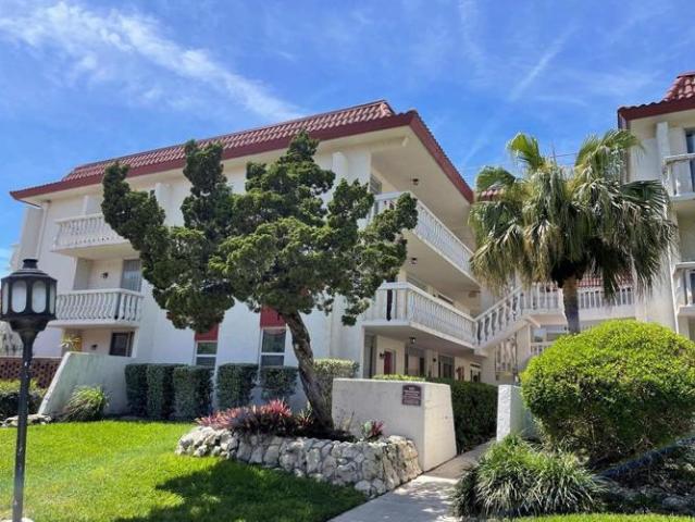 Condo for sale in Clearwater, Florida