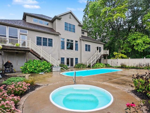 House for sale in Winona Lake, Indiana